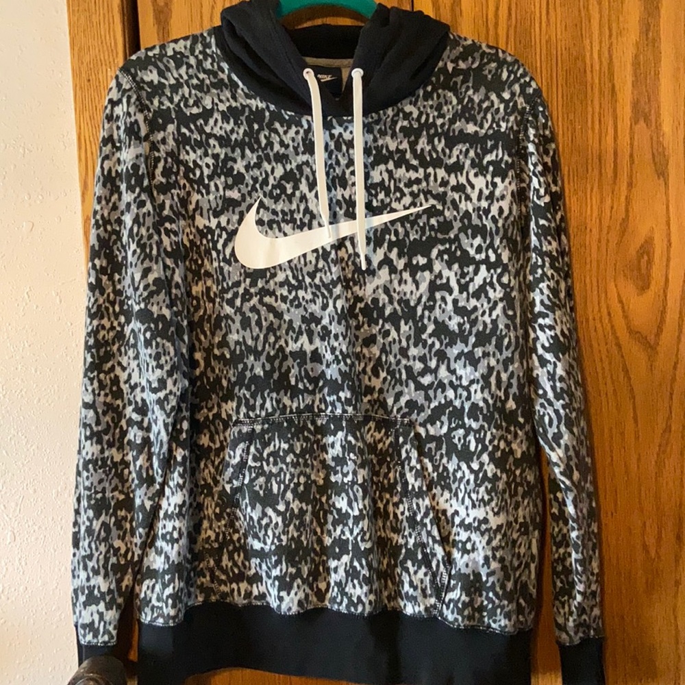 Women’s Nike Print Logo Pullover Hoodie